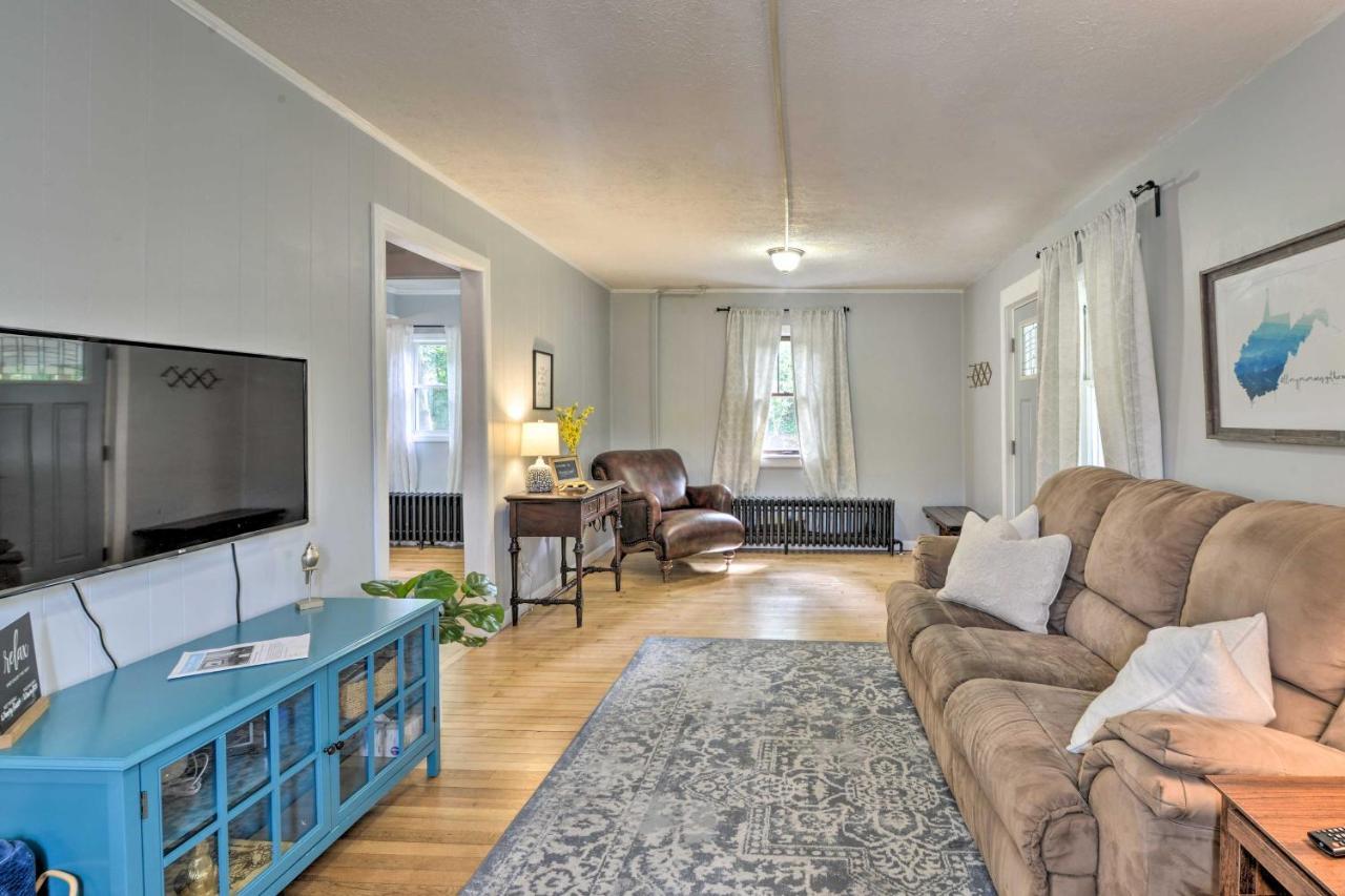 Enchanting Family House With Balcony Less Than 3 Mi To Wvu! Morgantown Kültér fotó